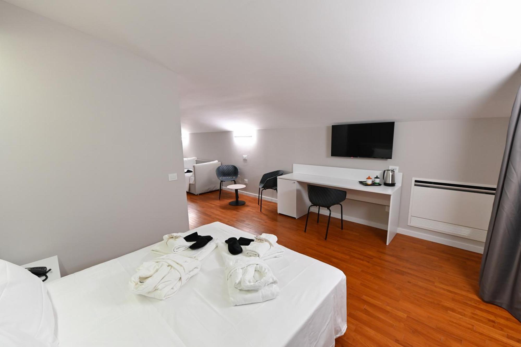 Hotel Hypnos San Giorgio del Sannio Exterior foto